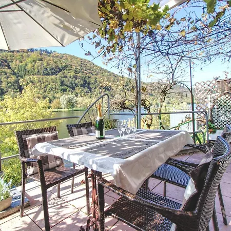 Ferienhaus Bullay アパート