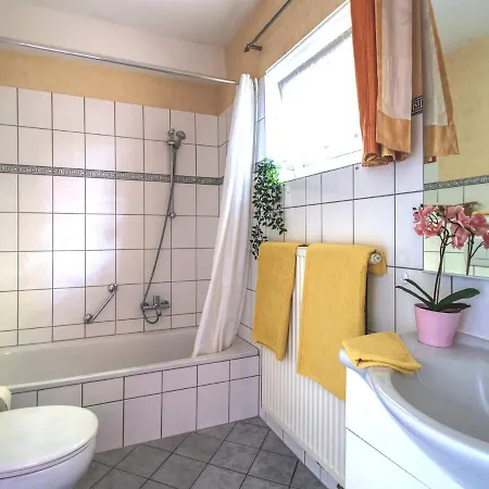 Ferienhaus Bullay アパート