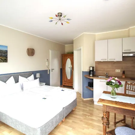 Ferienhaus Bullay ブライ