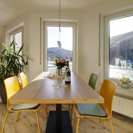 Ferienhaus Bullay 公寓 *