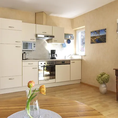 Ferienhaus Bullay 布莱